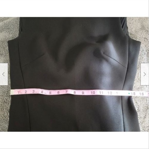 NWT Victoria Beckham LBD Black Twist Back Sleeveless Sheath Dress US 6 - Picture 11 of 12